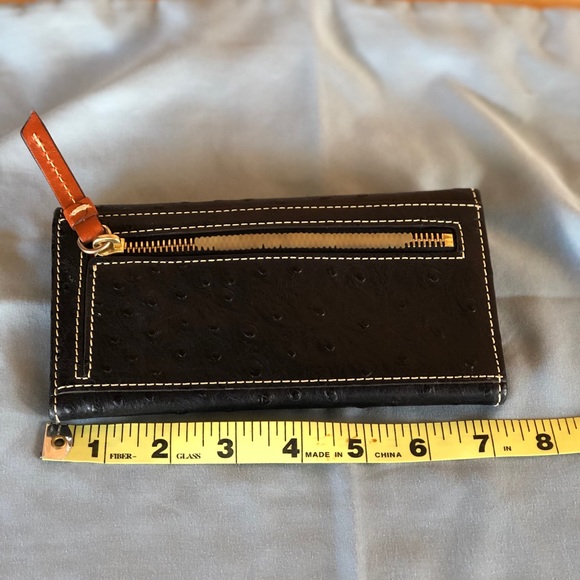 Dooney & Bourke - Picture 2 of 3